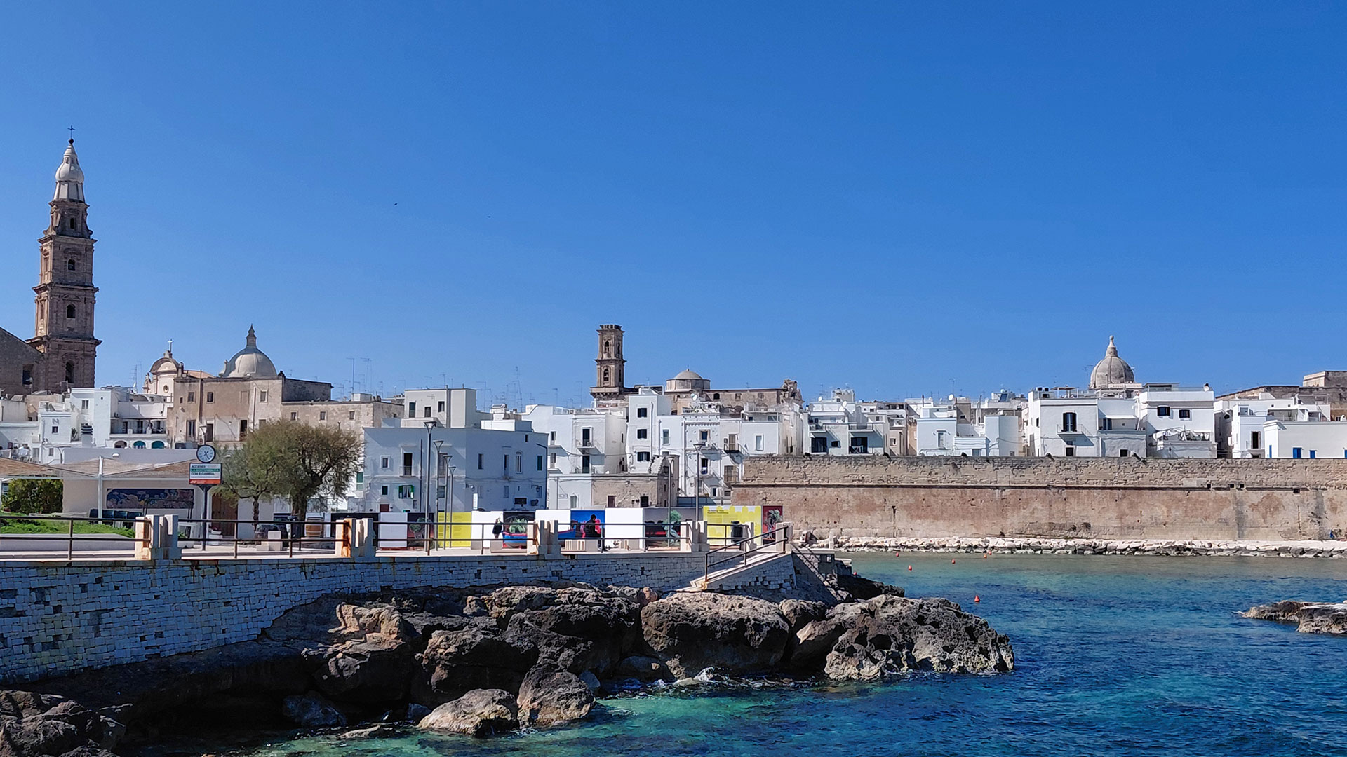 Scenic view of Puglia coast line with trulli houses